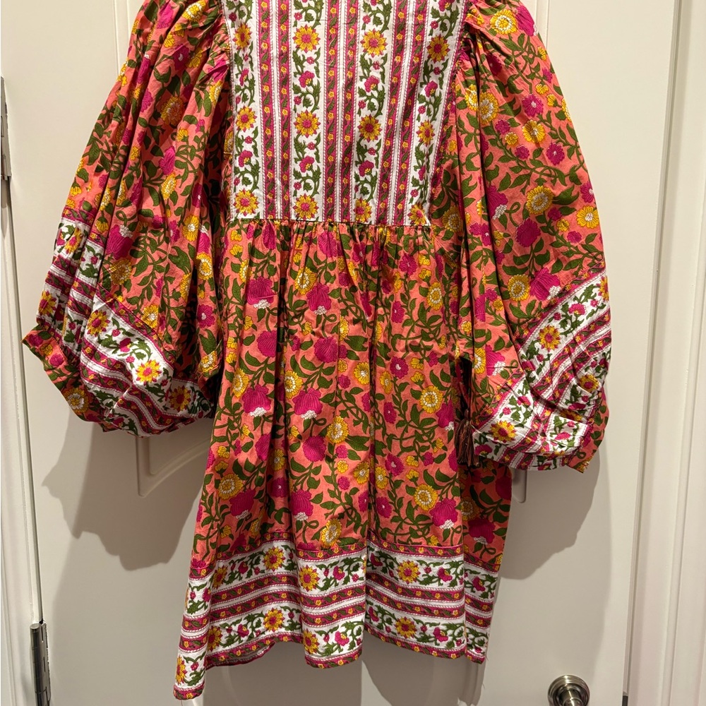 Vibrant Floral Women's Blouse - Picture 3 of 3